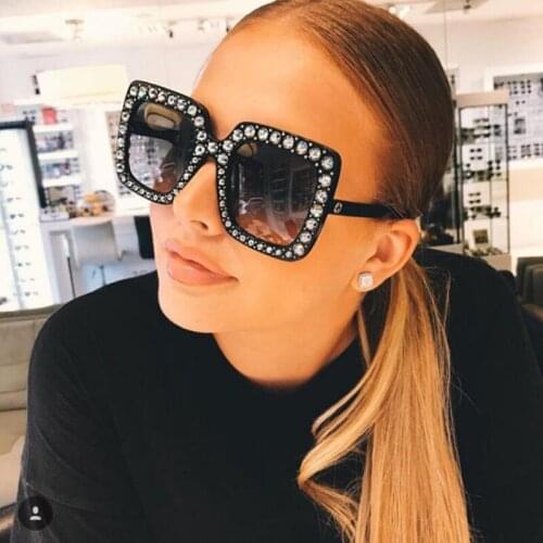 Oversized Shades Woman Sunglasses Black Fashion Square Glasses Big Frame Sunglasses Vintage Retro Glasses Unisex oculos feminino