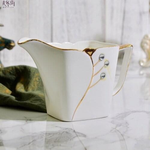 Nordic Modern Ceramic Milk Jugs Bone China Home Milk Pitcher Latte Art Milk Jugs Espresso Cups Pot A Lait Coffeeware BC50NG