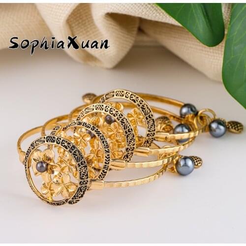 SophiaXuan Hawaiian Trendy Round Bangle Fashion Polynesian Jewelry Flower Pineapple Pearl Bracelets Bracelet Wholesale for Women