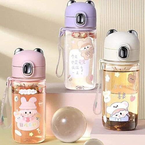 Cartoon personality cute style plastic cups for men and women, simple and creative portable water cups, tea separation cups