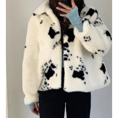 Womens Faux Raccoon Fur Coats 2021 New Winter Black White Cow Loose Female Imitate Mink-like Plush Coats Lady Trendy Jackets