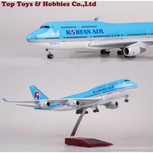 In Stock 1/150 Scale Aircraft Model KOREAN B747 AIR PLANE Model With LED Light Passanger Resin Airplane Toy