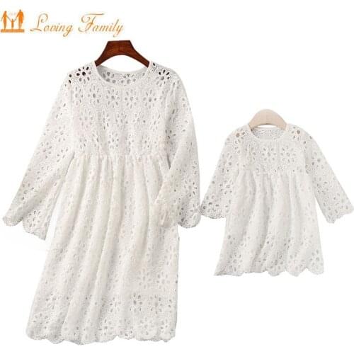 Family Matching Outfits 2020 Summer Clothes Mommy And Me Clothing Lace Mother Daughter Dresses Family Look Half Sleeve Dress
