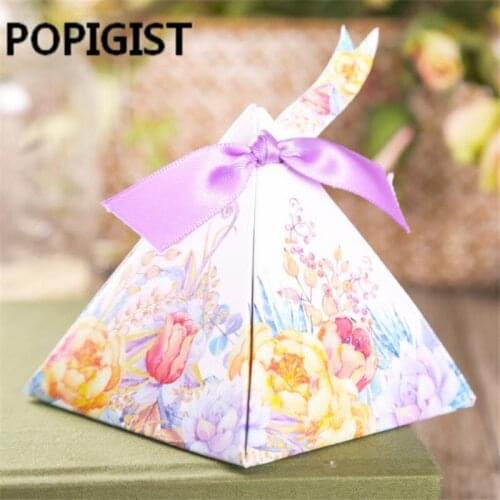 2018 Wedding candy box favors box paper gift bag packaging box for guests party decoration supplies Pyramid 50PCS