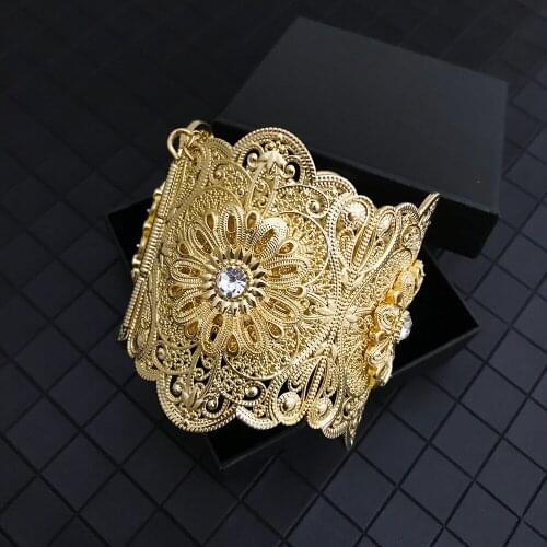 New Indian Vintage Hollowed Out Bangle Plus Size Golden Side Opened Cuff Bracelet For Moroccan Women Traditional Wedding Jewelry