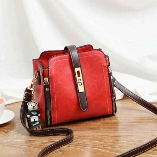 New Korean version of the shoulder bag Messenger bag Fashion ladies bag wild crossbody bag 2018112703 20X11X17cm