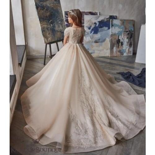 Luxurious Arabic Flower Girl Dresses Sheer Neck Applique Sequins Child Wedding Party Pageant Dresses