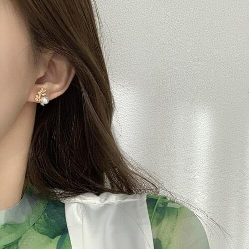 Ear Clip Studs Butterfly Earrings For Women Birthday Girlfriend Best friend Gift 2021 Fashion Jewelry