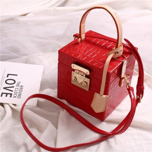 2021 New Design Crossbody Bag Fashion Elegant Small Square Box Tote Handbag Bag For Woman