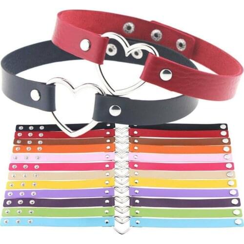 Punk Buckle Collar pretty Necklace PU Leather Choker Gothic Heart Chain Womens