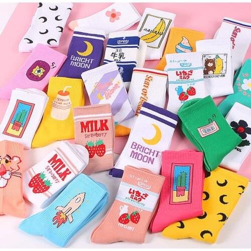 5 pairs Harajuku Funny Socks Cotton Japanese Creative Moon Stars Socks Women Warm Cute Novelty Animal Creative woman socks