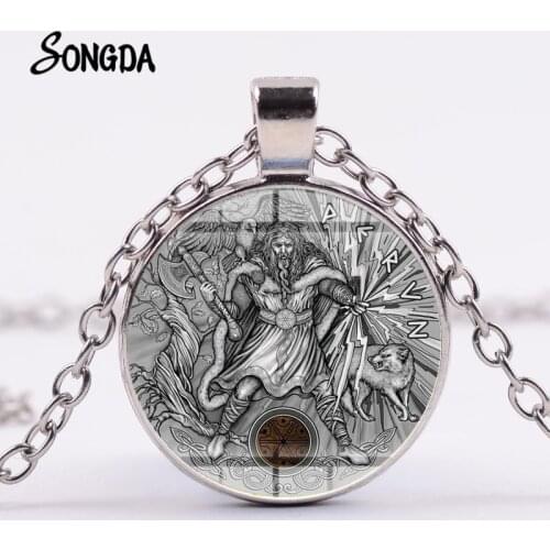 Slavic Thundermarks Necklace Thundermarks of Perun Symbol Glass Dome Gem Pendant Long Chain Retro Mens Jewelry Collection