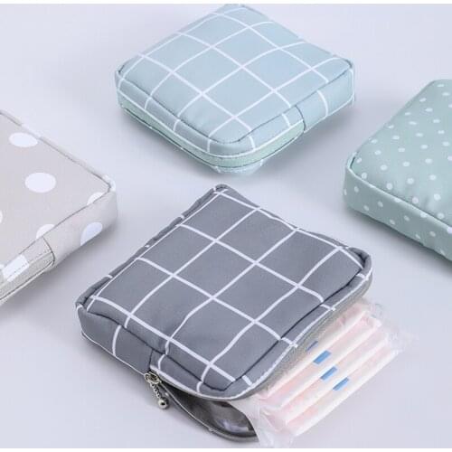 Hot 1PC Tampon Storage Bag Cute Sanitary Pad Pouches Portable Makeup Lipstick Key Earphone Data Cables Organizer
