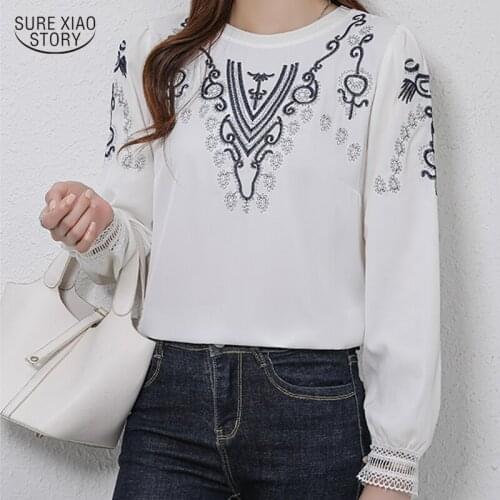 2021 Embroidered Art Elegant T-shirt Blouse Female Autumn Simple Versatile Casual Womens Blouse Slim Slimming Shirt Woman 16423