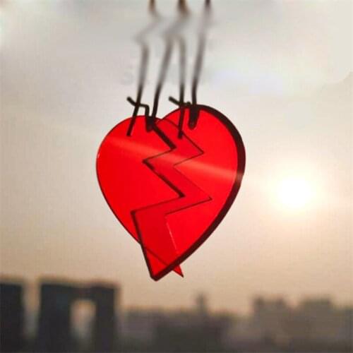 1 pair Anime JEAN PIERRE POLNAREFF Heart Shape Acrylic Earrings Bizarre Adventure Jewelry Cosplay Prop Jewellery Decor for Girl