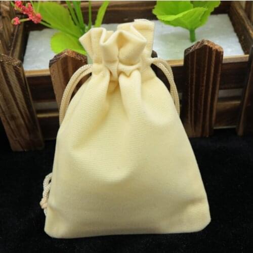 100pcs/lot Beige Velvet Bags 7x9cm Jewelry Pouches Drawstring Gift Bag Small Wedding Christmas Candy Gift Nuts Packing Bags