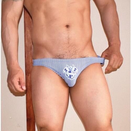 2020 Men sexy tight swimwear new swimsuits men swim trunk briefs bikinis beach swimming pool shorts gym small size bathing suits