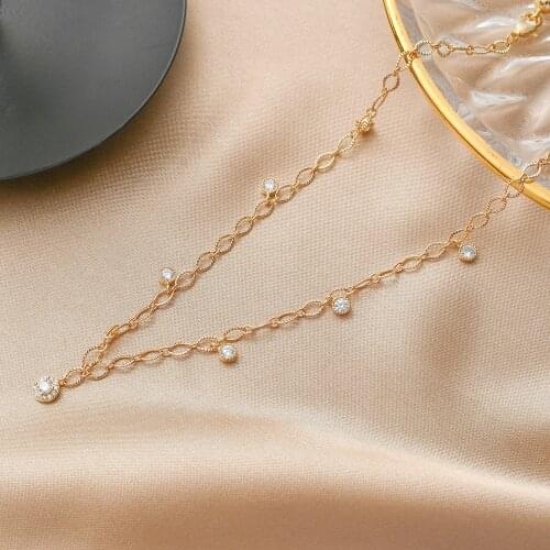 Fatouech Chokers On The Neck