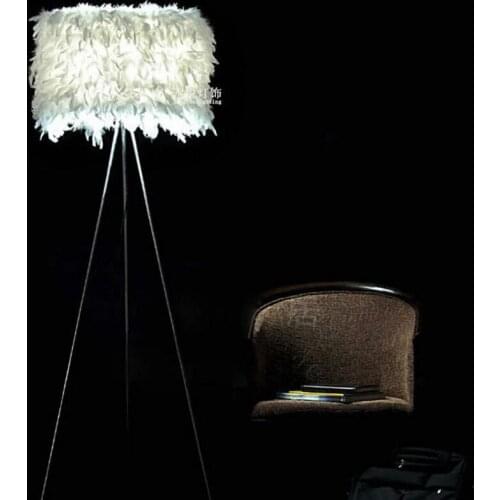 Nordic modern warm living room bedroom feather floor lamp Trigeminal feather floor lamp Creative personality lighting fixture