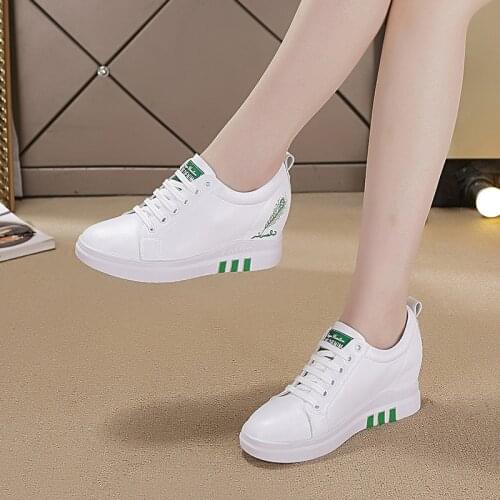 White Vulcanized Shoes Woman 6CM High Heels Platform Trainers Chunky Shoes Womens Leather Sneakers Casual Elevator Shoes Women