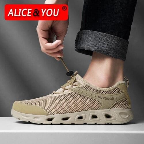 2021 Large Size Outdoor Mens Wading Shoes with Convenient Buckle Design Soft and Wear-Resistant Eva Sole Outdoor Causal Sports
