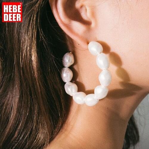 HebeDeer Simple Earrings Women Temperament Geometric Piercing Freshwater Pearl C-shaped Beaded Earrings Jewelry Pendant Arete