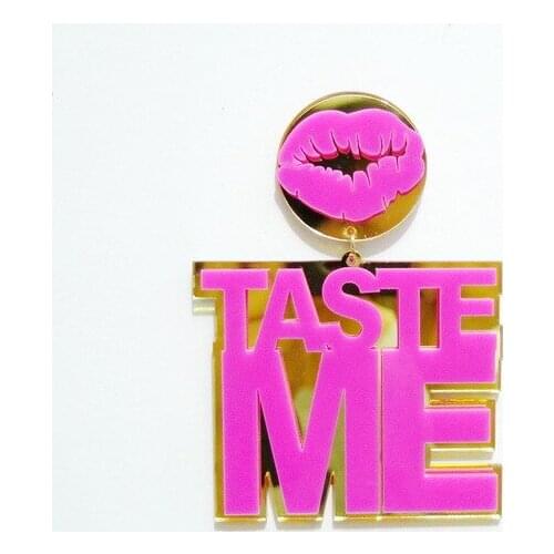 Hip HopAcrylic Gold Letter TASTE ME Hot Pink Lip Earrings for Women Pendientes Large Drop Earring Woman Jewelry Brincos