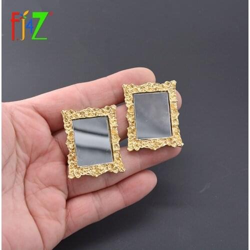 F.J4Z New Designer Stud Earrings for Women Fashion Retro Palace Mirror Earrings Girls Stylish Statement Earring Gifts Dropship