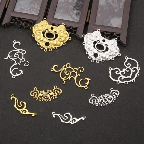 1Pcs Popular Four Shapes Gold/Sliver Ancient Style Alloy Connectors Pendant For DIY Necklack Jewelry Connectors Accessories