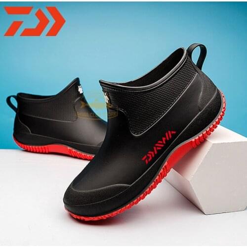 DIAWA Fishing Shoes Mens Outdoor Hiking Warm Water Shoes Fishing Shaxi Waterproof Shoes Wear-resistant Non-slip Fishing Shoes