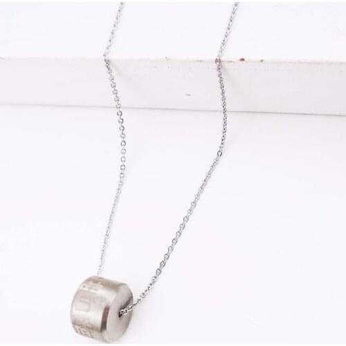 Stainless steel titanium steel simple and creative Korean fashion net red temperament female pendant necklace