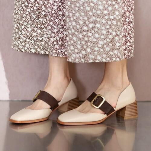 Spring/Summer 2021 Fashion Dress Shoes Women Block Heels Square Toes Leather Pumps Ladies Vintage Shoes Beige/Brown Kitten Heels