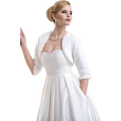 Pukguro Wedding Capes