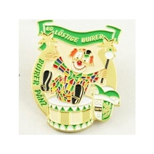 Specialized in custom lapel pins, souvenir,brooch and so on