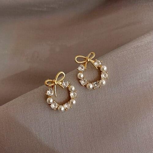 Classic Bowknot Acrylic Women Stud Earrings Lovely Girl Bow Tie Pearl Ear Studs Fashion Jewelry Womens Accessories Earrings Gold