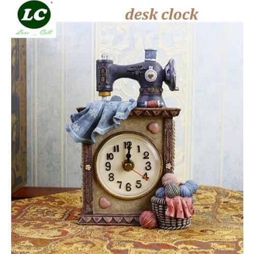 LC Love_Call A Table Clock