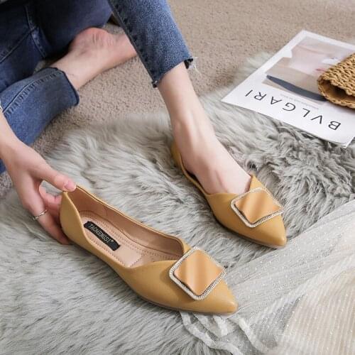 Brand fashion flat women shoes 2021 new pointed toe microfiber rhinestone single shoes large size 43 outer wear peas shoes women