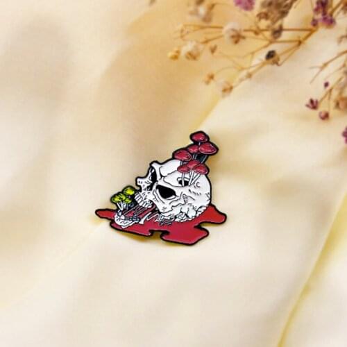 Skull mushroom Enamel Brooch scream blood skeleton Halloween Horror jewelry gift Custom badge Lapel Pin