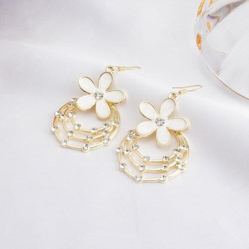 Korean Version Of Sweet Girl Earrings Fashion New Wild Temperament Net Red Multilayer Ring Crystal Flower Earrings Womens