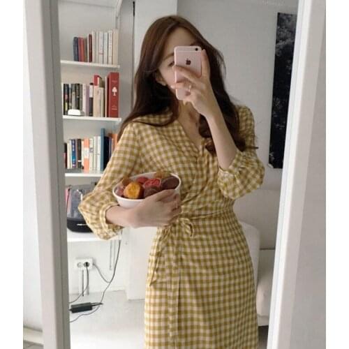 Sexy V-neck Plaid Women Dress Elegant Lace Up Casual Streetwear Summer Dress Lantern Sleeve Ladies Dress Midi Vestidos 2019
