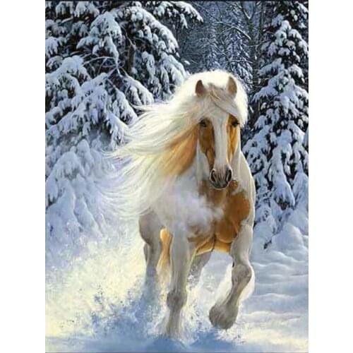Run horse diamond mosaic animals embroidery painting winter rhinestone sticker wall decoration diamond art needlework handcraft