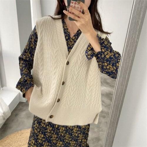 Simple solid minimalist knitted elegant twist winter vest sleeveless chic termperament streetwear all-match classic knitwear