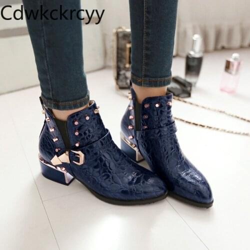 Winter The New fashion Pointed Thick heel Martin boots Patent leather rivet Plus velvet Keep warm High heel Women boots 34-39