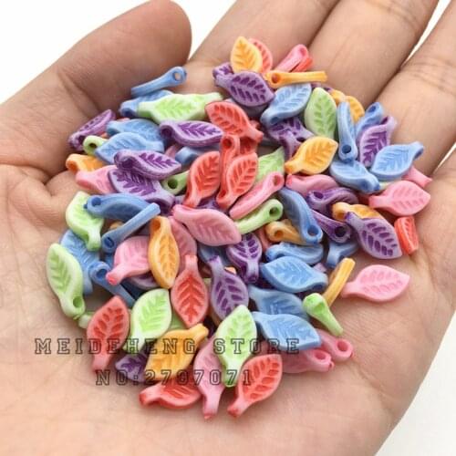 Meideheng colorful Leaves Beads mini Feather Plastic pendant DIY Handmade Crafts Accessories Creative beading kit for children