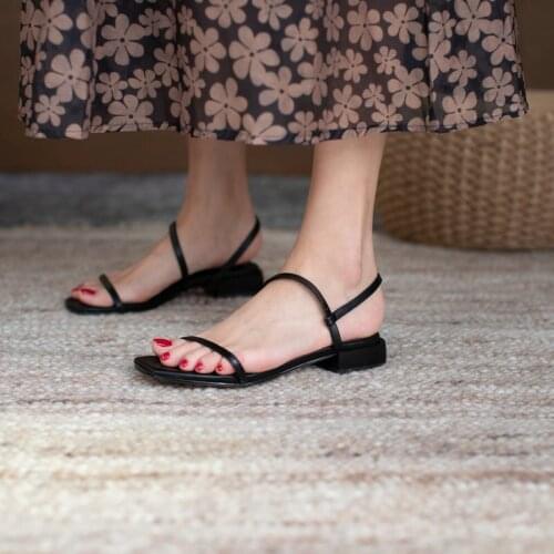 Salu Low-heeled Shoes