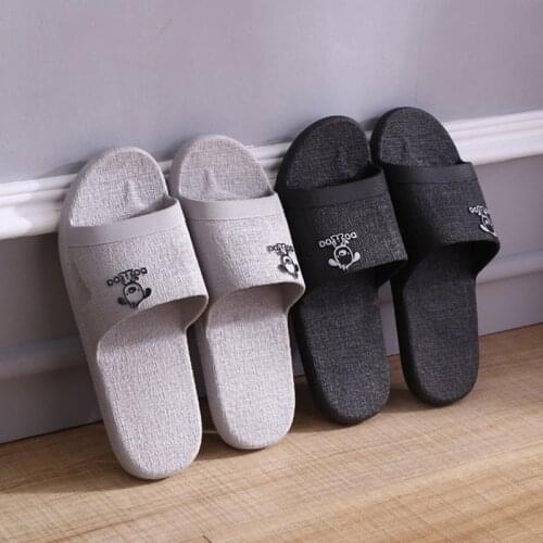 New Simple Indoor Slippers Womens Home Bath Antiskid Couples Family Slippers Anti-skid Wear-resistant Mens Shoes