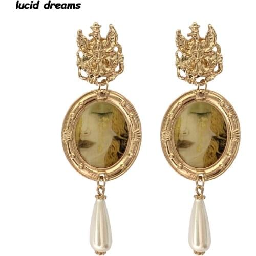 The Kiss 2020 New Gold Statement Earring Gustav Klimt Art Paintings Vintage Earring Photo Glass Photo Jewelry Wedding Gifts Sale