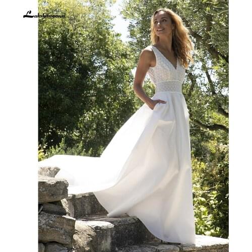 Beach Sleeveless V Neck Lace Satin Backless Wedding Dresses With Pocket Bohemia Style 2021 robe de soirée de mariage Lakshmigown