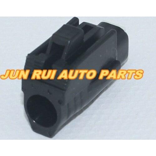 1pin car waterproof wire connector starter and motor plug connector 6189-0413 for Toyota highlander Reiz Corolla PRADO