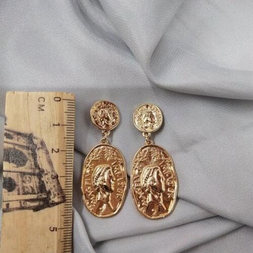 2020 Earings Earing Brinco Jewelry Earring Personality Joker Style Restoring Ancient Ways The Pictures Stud Earrings Female D50